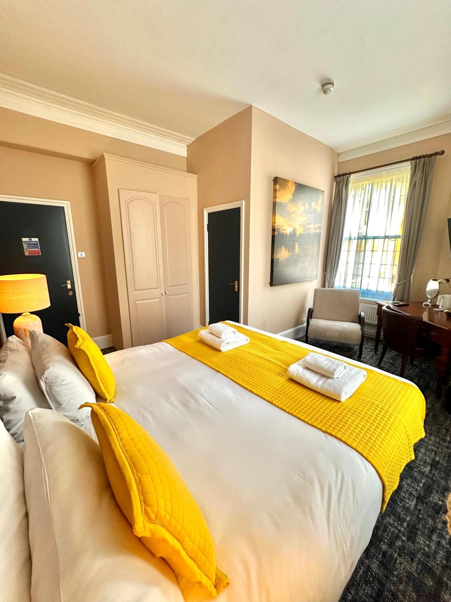 The Red Cow - Guest House Ричмонд Экстерьер фото