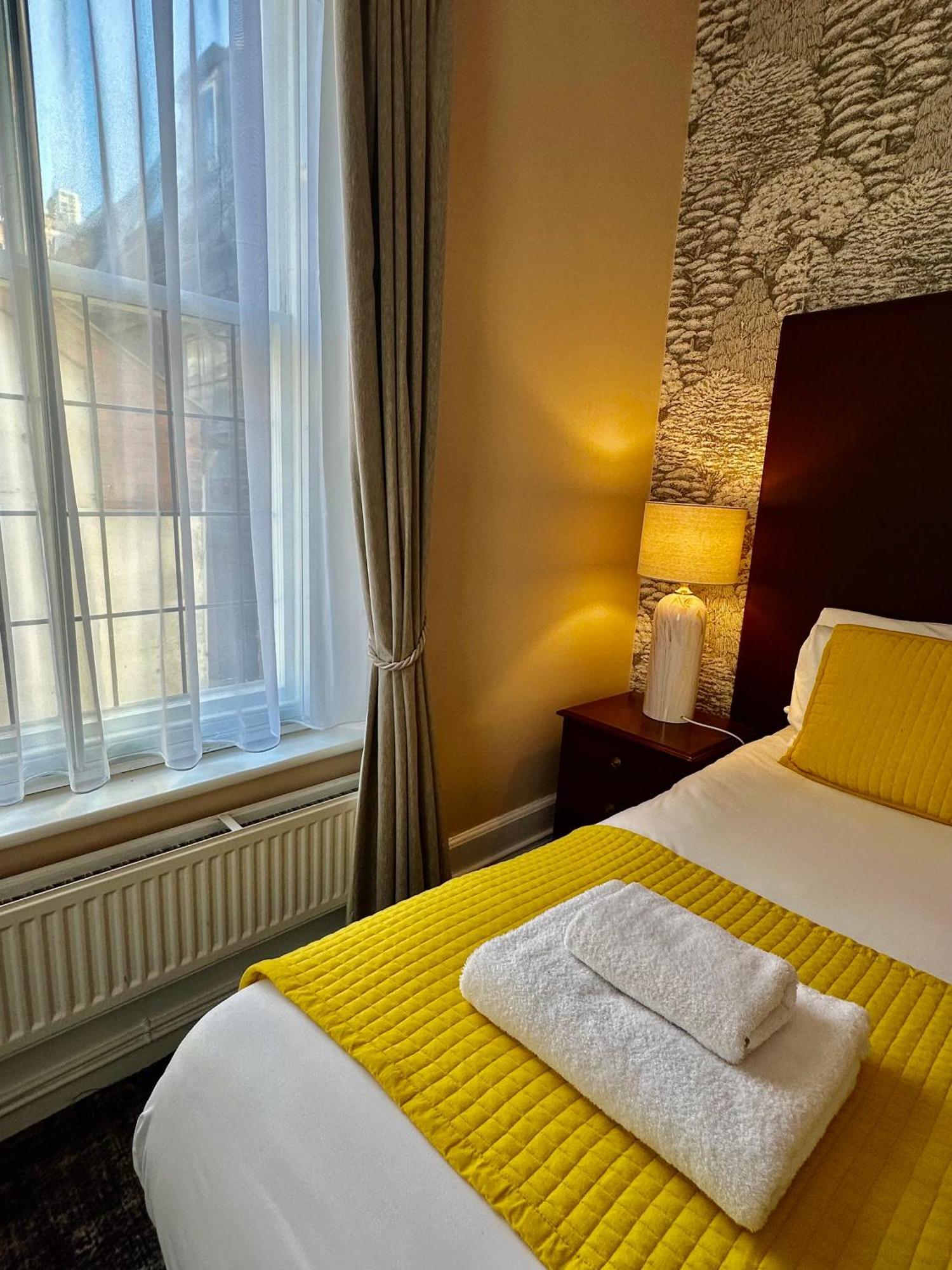 The Red Cow - Guest House Ричмонд Экстерьер фото