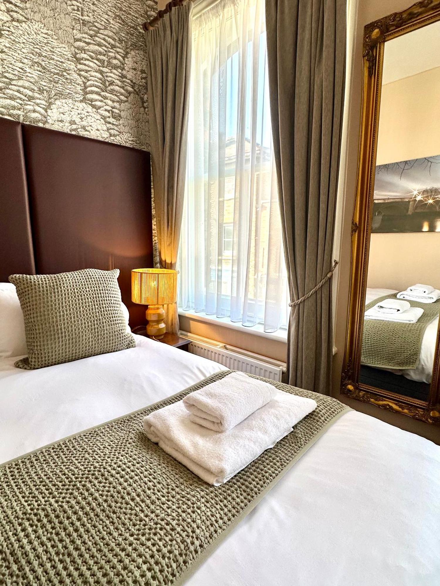 The Red Cow - Guest House Ричмонд Экстерьер фото