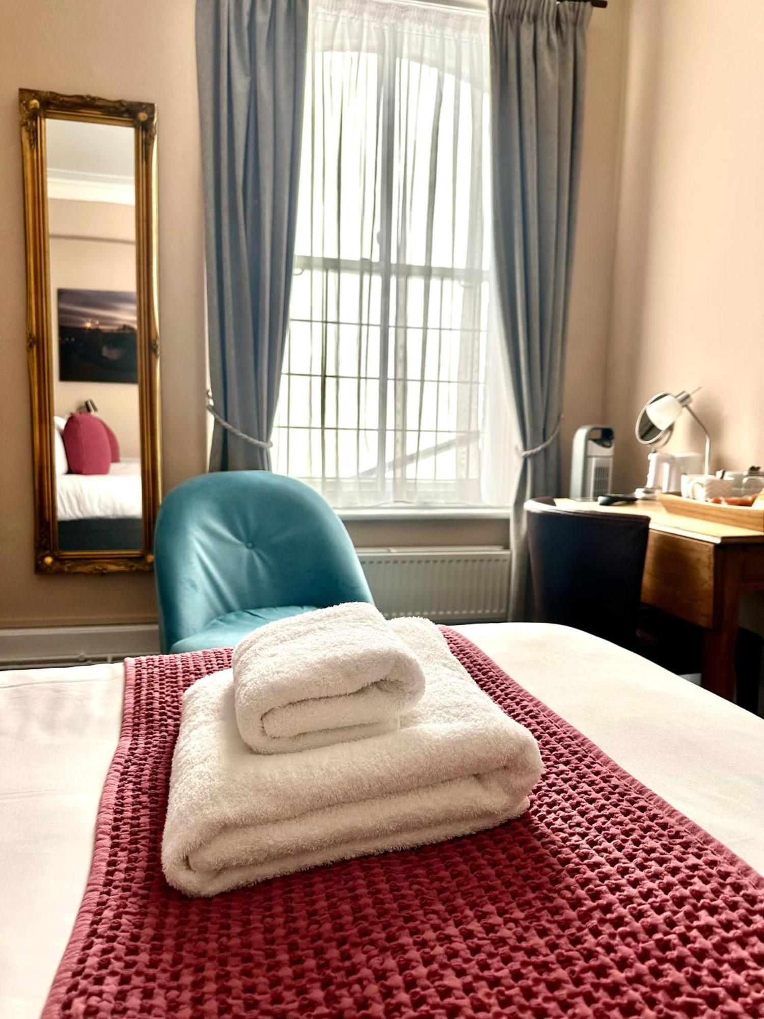 The Red Cow - Guest House Ричмонд Экстерьер фото